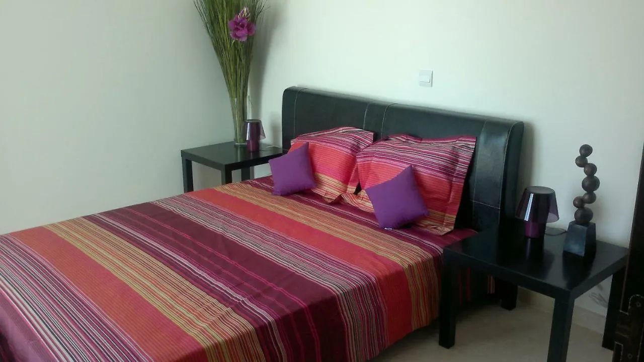 2B Seafront Boutique Apartment Finikoudes Beach Larnaca